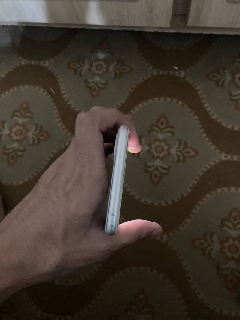 Apple iPhone 8 Plus 5