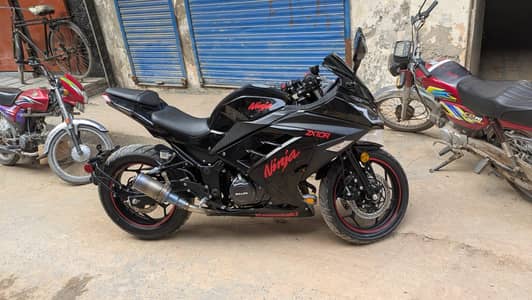 Kawasaki Ninja ZX-10R, 2 cylinder, 400cc