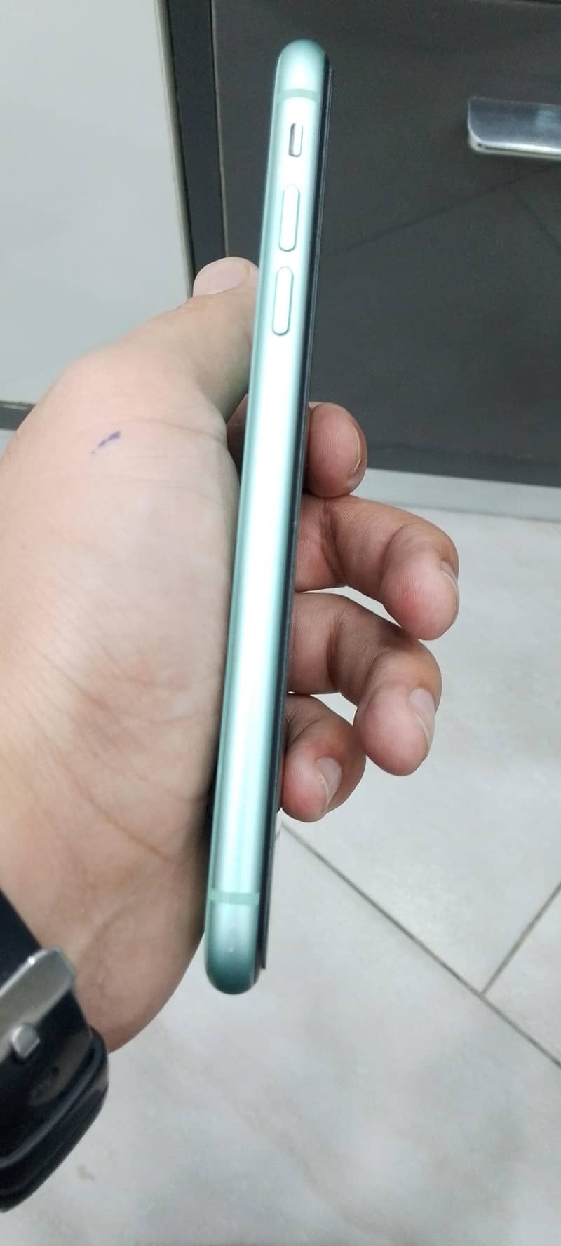 Apple iPhone 11 3