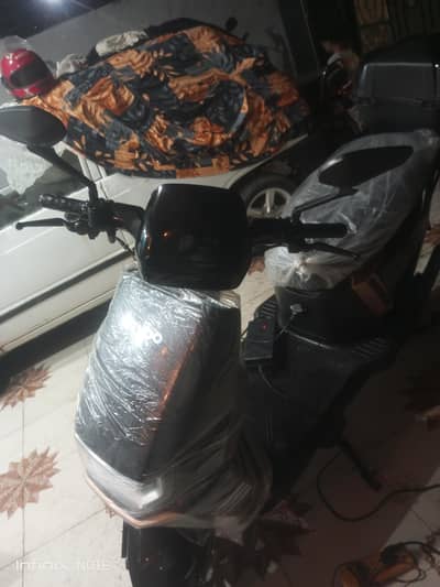 Revoo A12 scooty powerful battery