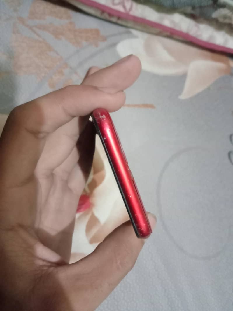 Apple iPhone 8 3