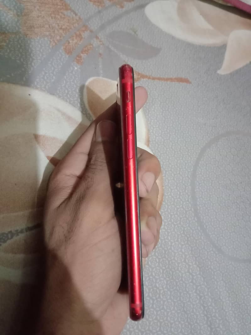 Apple iPhone 8 4