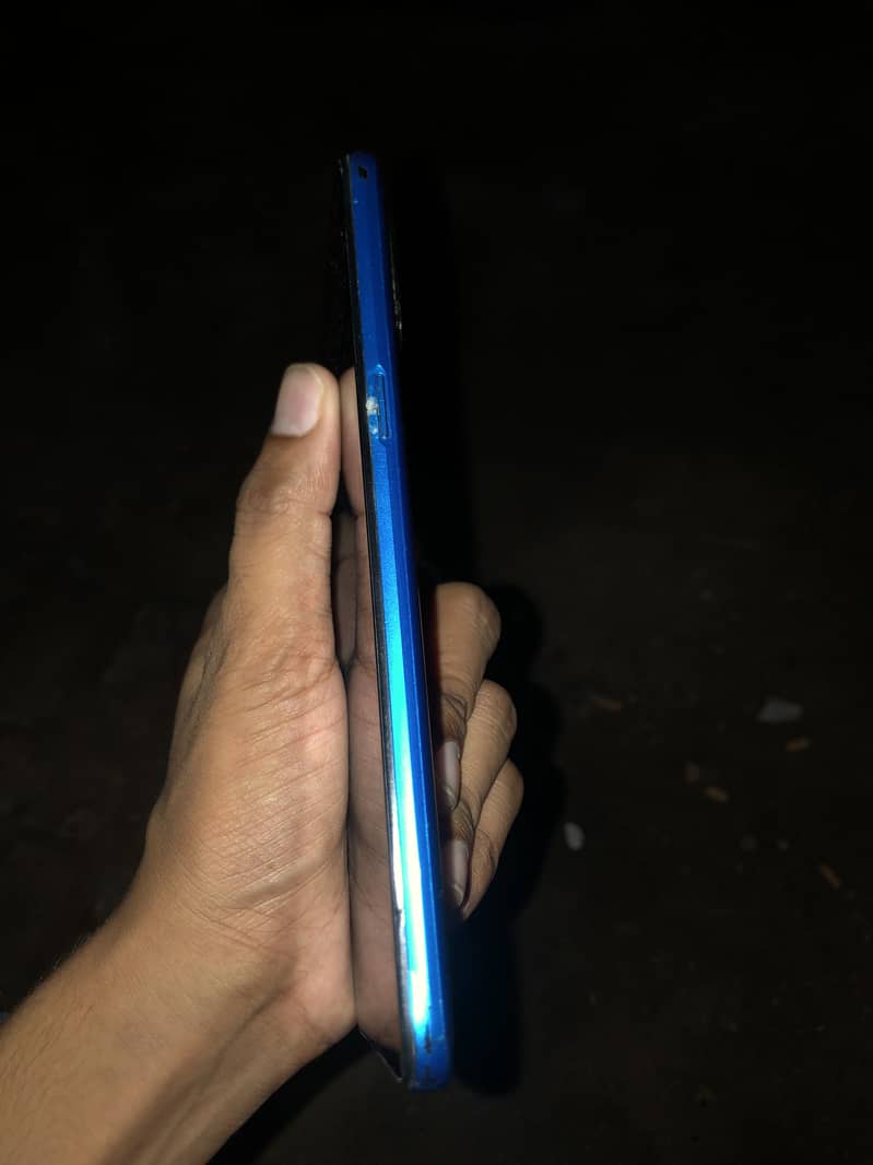 Realme C3 4