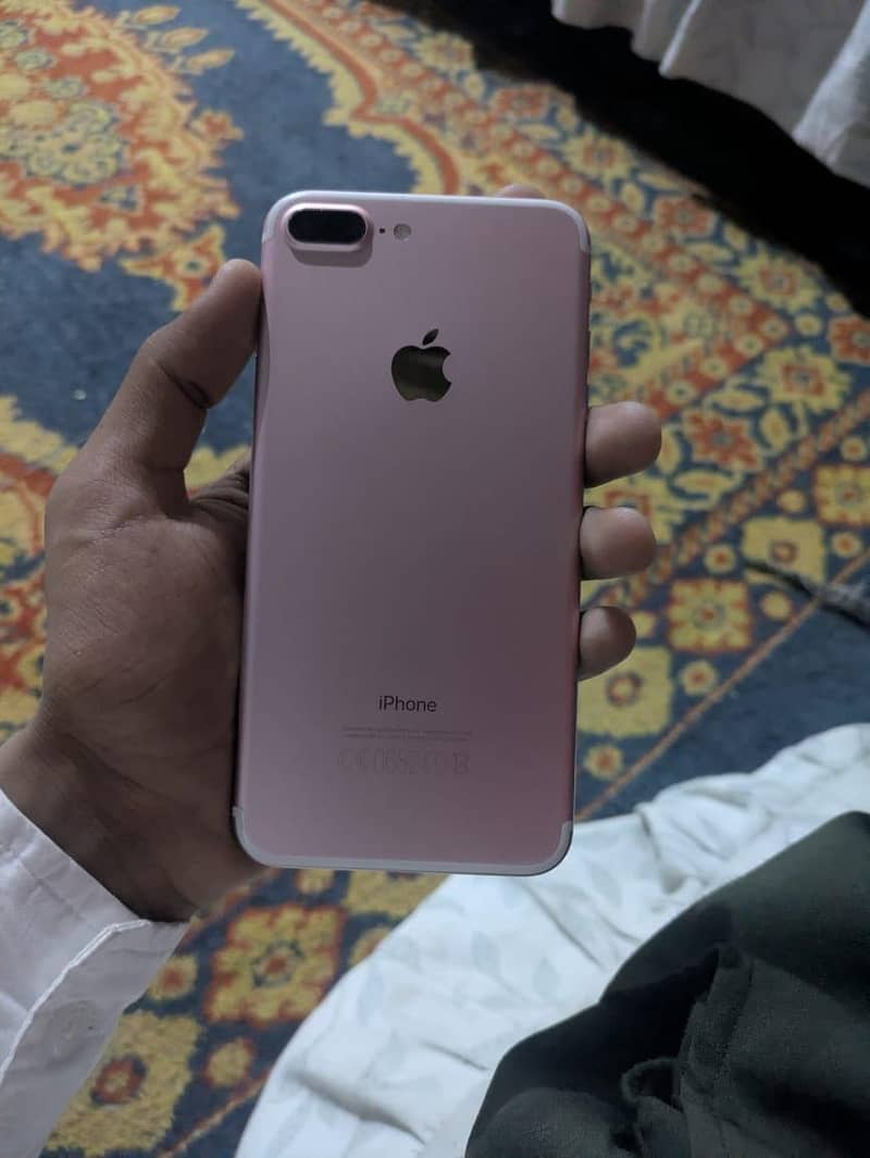 iphone 7pus 1