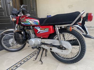 Honda CG 125 2023 Model | 20,000 KM | 46-50 KM/L | Documents Clear