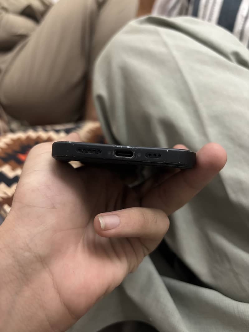 Apple iPhone 15 2