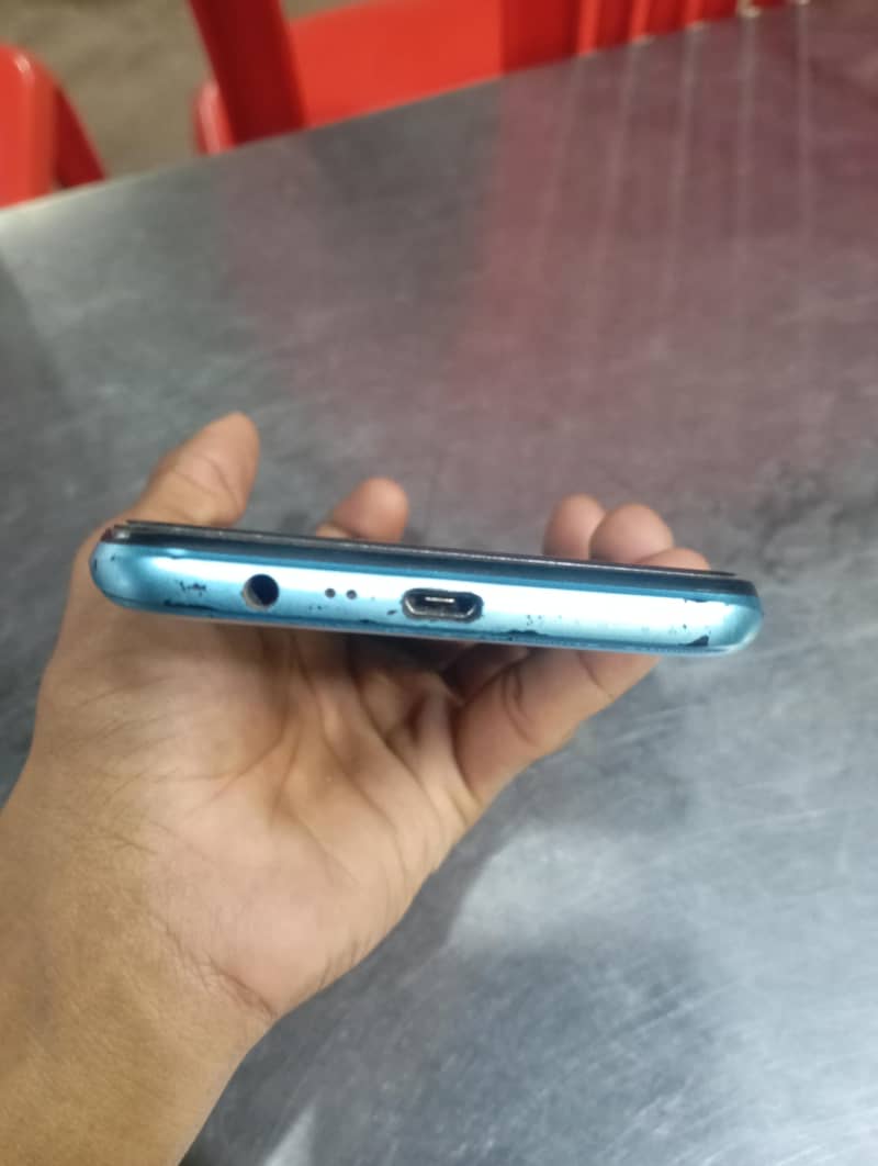 Realme C21 4