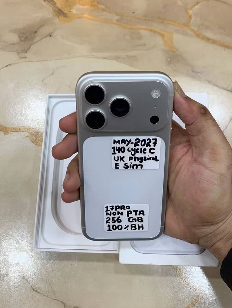 Apple iPhone 17 Pro 0