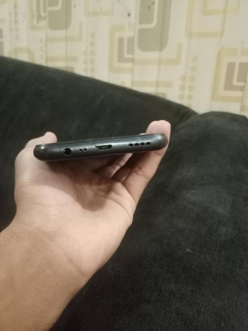 Realme C15 1