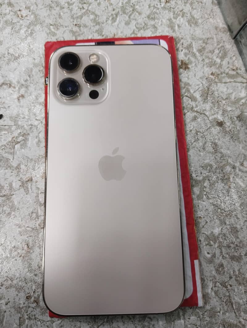 Apple iPhone 12 Pro Max 4