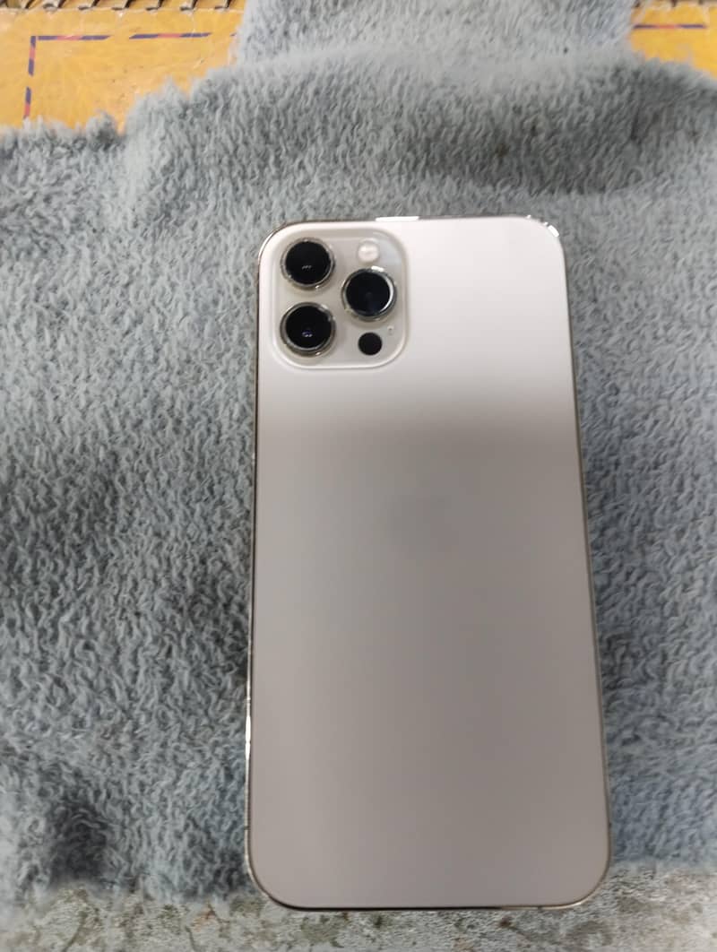 Apple iPhone 12 Pro Max 7
