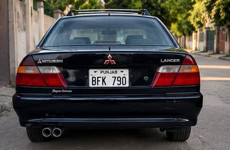 Mitsubishi Lancer  – Super Saloon Sunroof