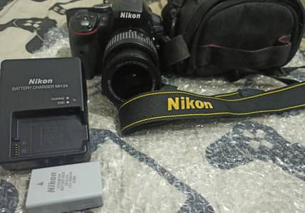 DSLR NIKON D5300 WITH 18-55MM LENSE ETC IN DESCRIPTION