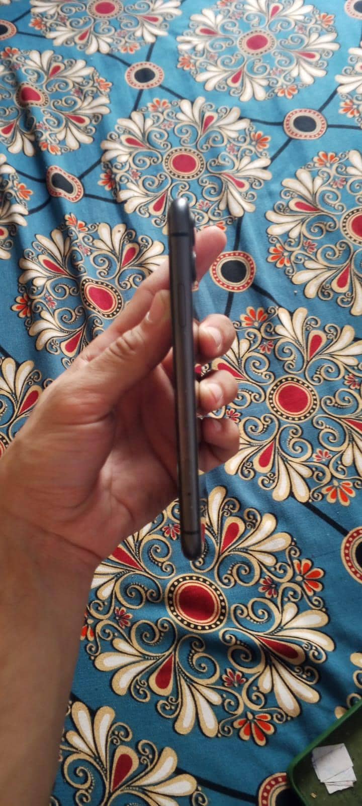 Apple iPhone 11 4