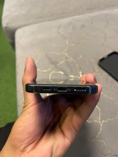 Apple iPhone 15