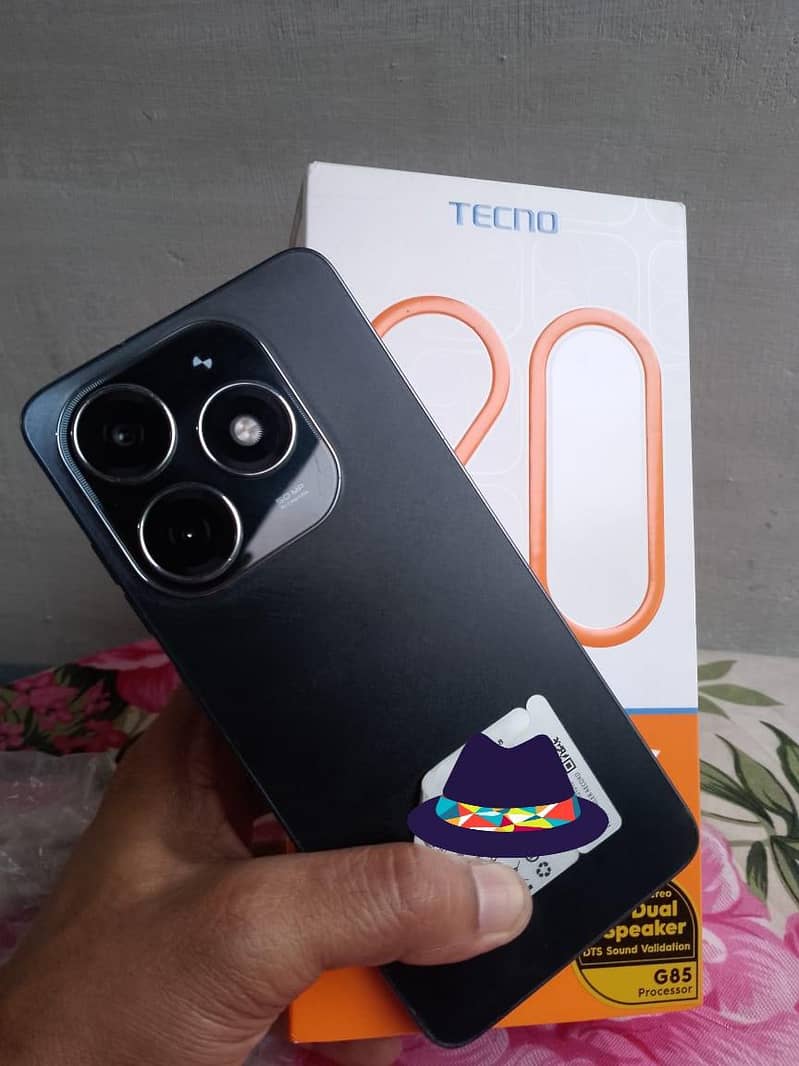Tecno spark 20 0