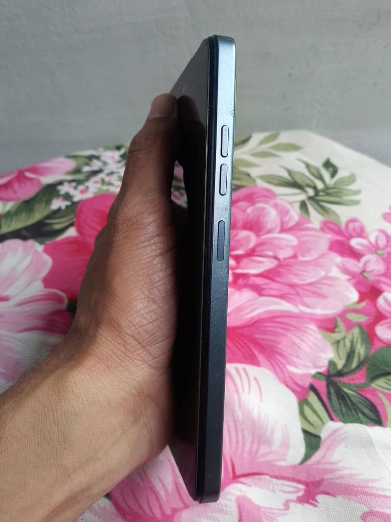 Tecno spark 20 3