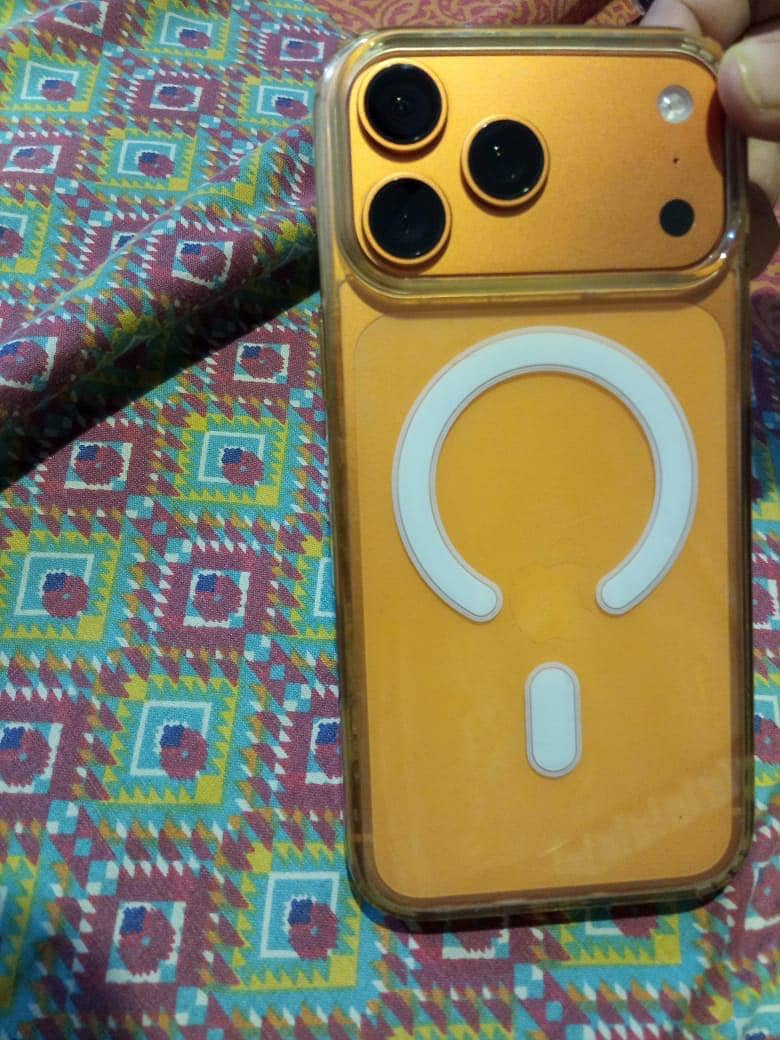 Apple iPhone 17 Pro Max 1
