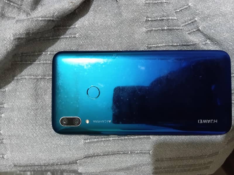 Huawei P Smart Plus 1
