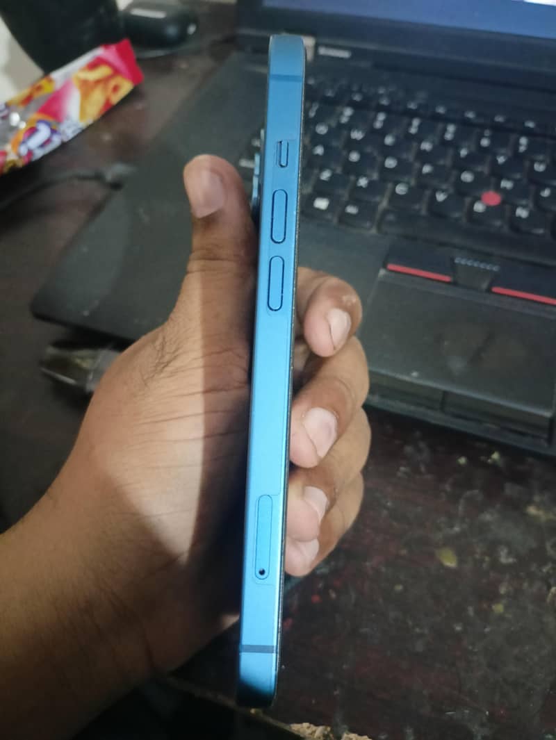 Apple iPhone 13 3