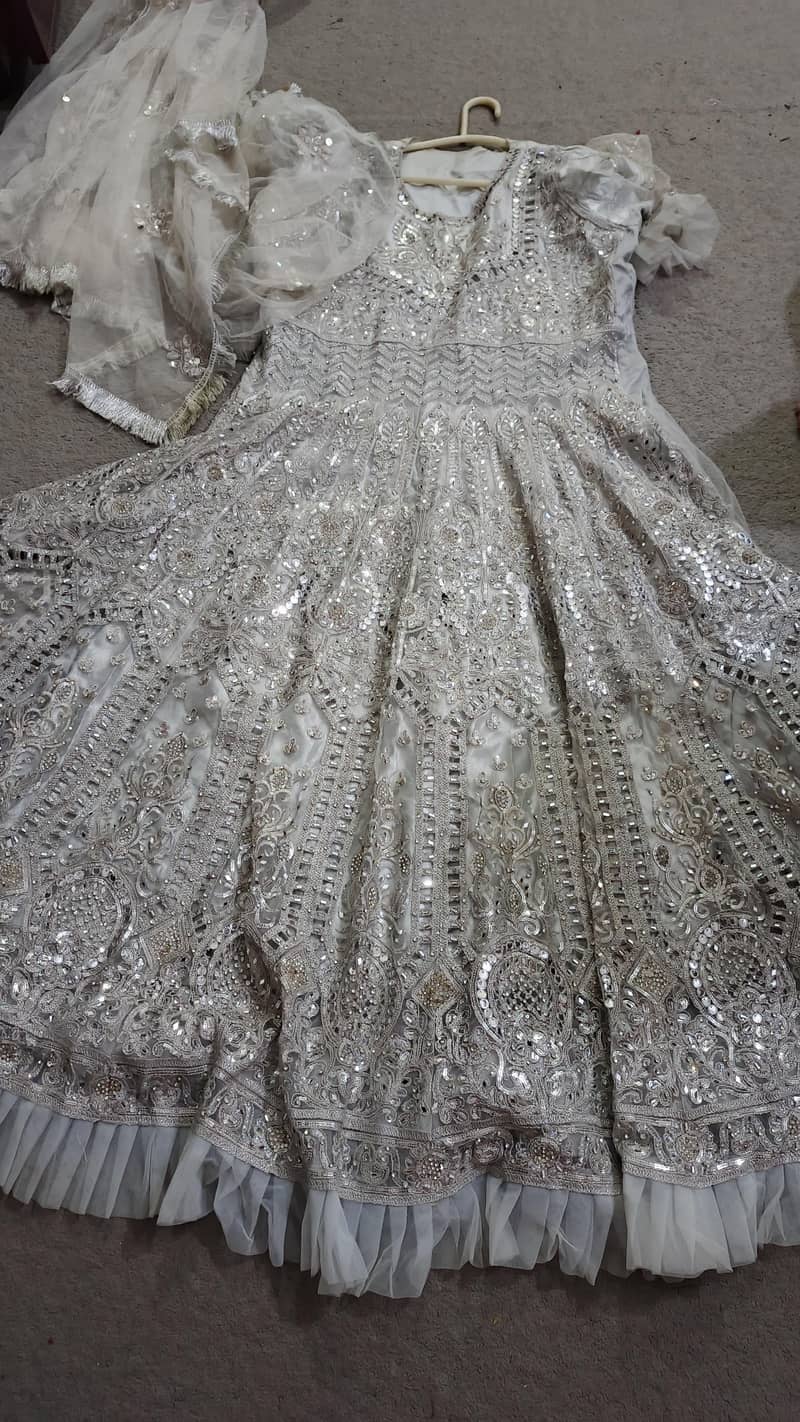 Maxi. 1