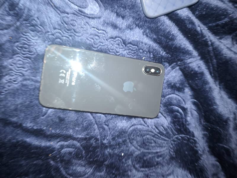 Apple iPhone X 0