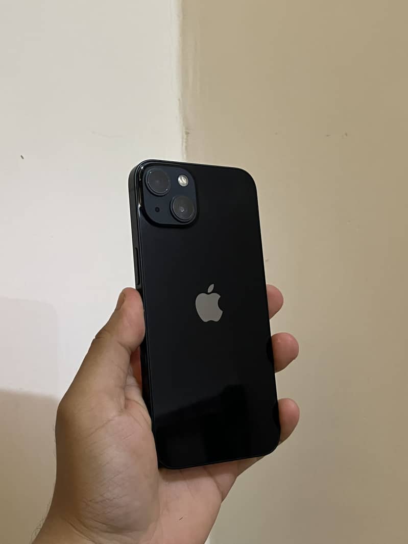 Apple iPhone 13 1