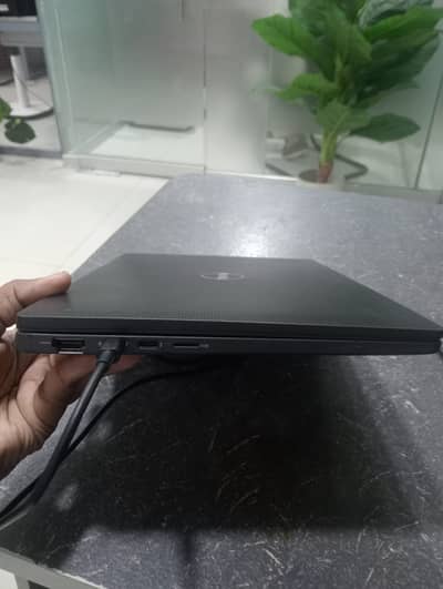 Urgent sell Dell Latitude7410 i5 10gen Office  use RAM 16GB NVME 256GB
