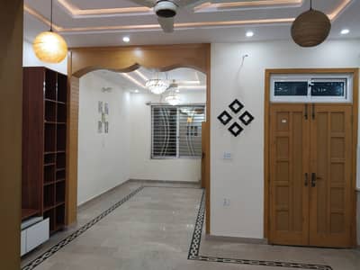 Ghouri town pH 7 first floor water electrity Available