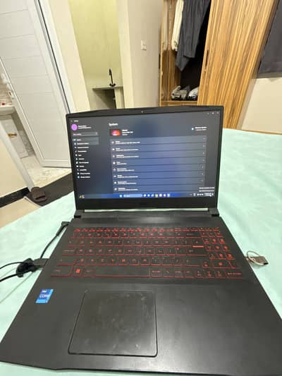 MSI KATANA GF66 12 UD