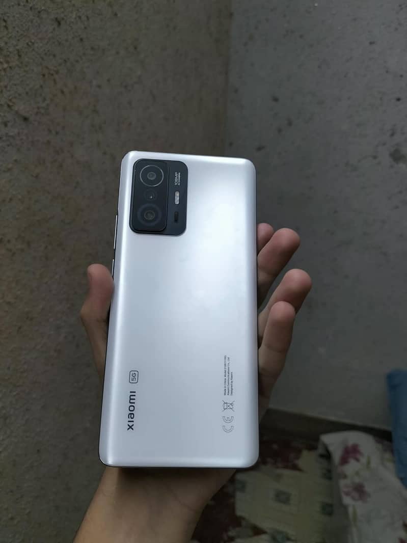 Xiaomi 11T Mobile may koi bhi fault nahi ha. Whatsapp: 03224619592 0