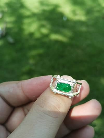 swat Emerald handmade silver ring