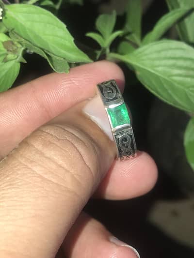Swat Emerald Hand made Ring size 26