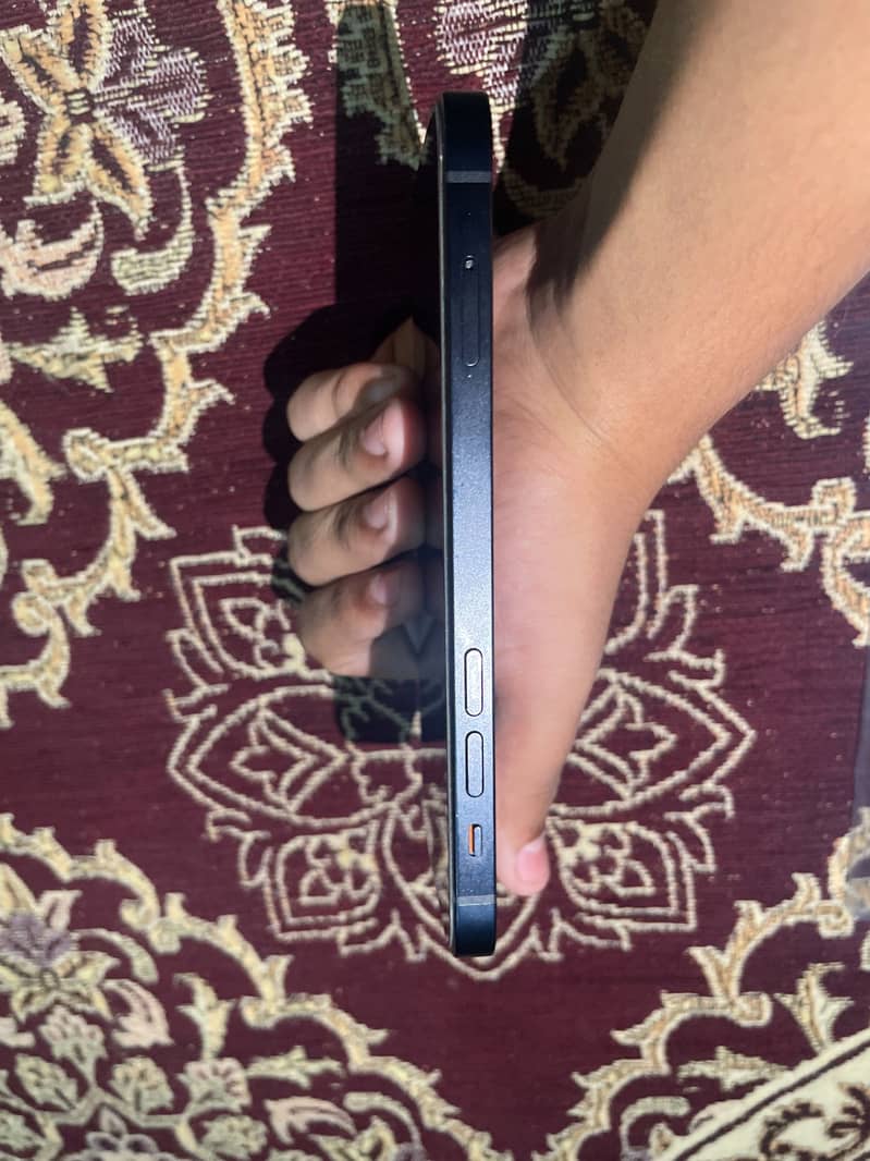 Apple iPhone 12 5