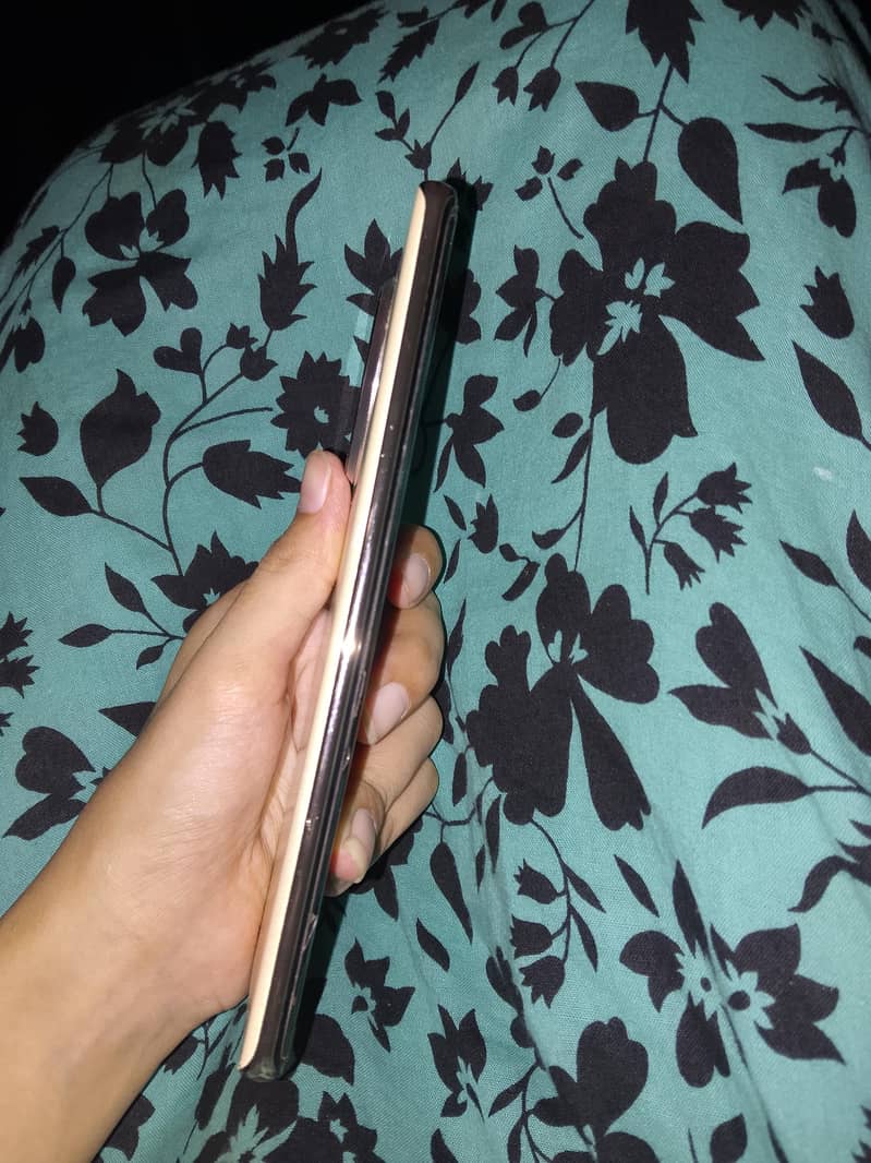 Tecno CAMON 30S 1