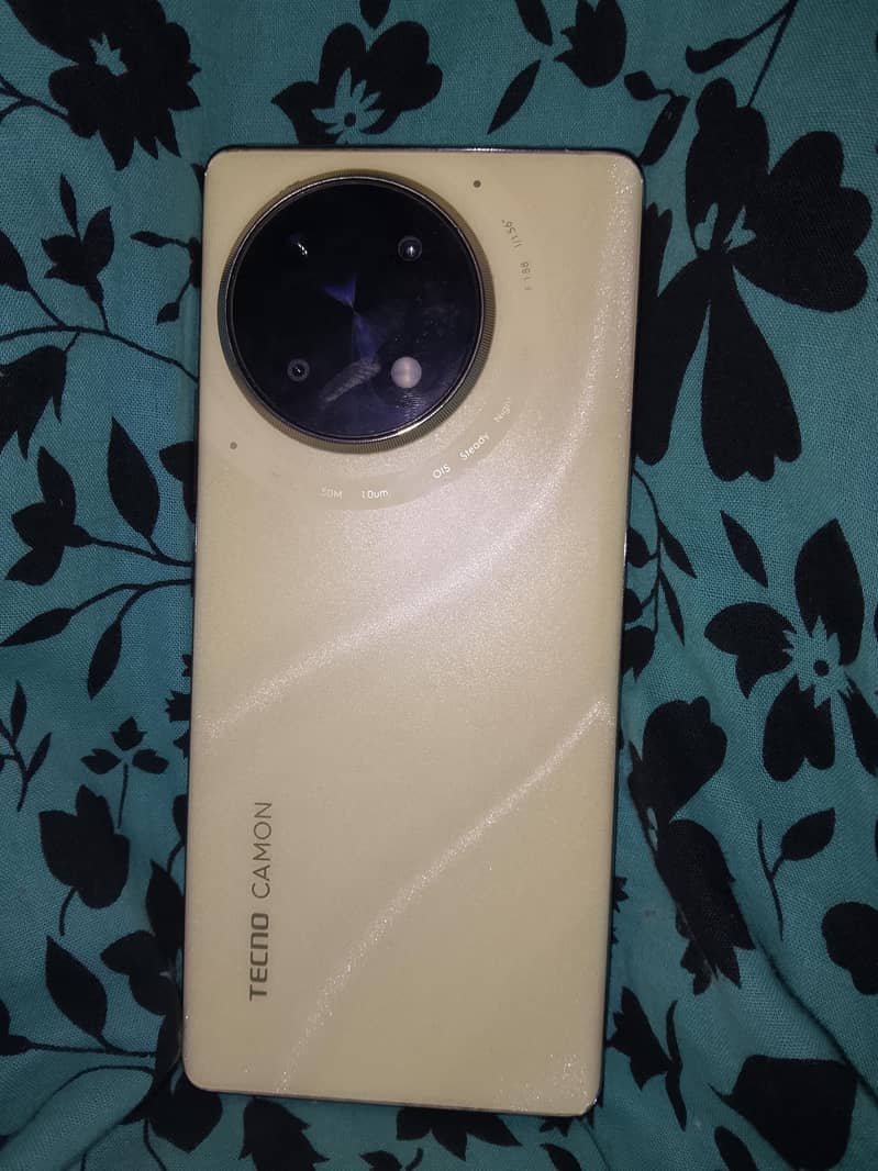 Tecno CAMON 30S 3
