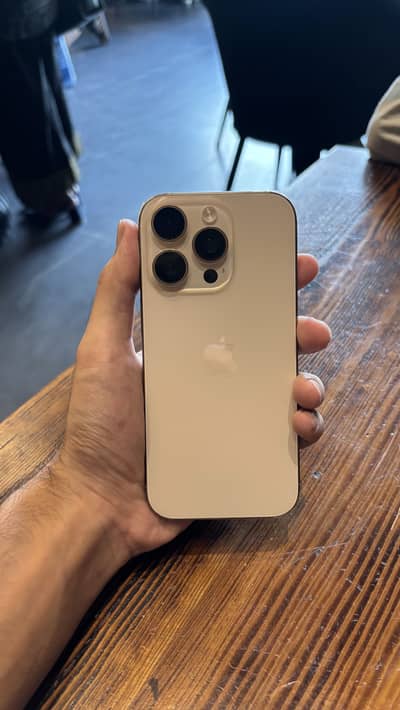 Apple iPhone 16 Pro