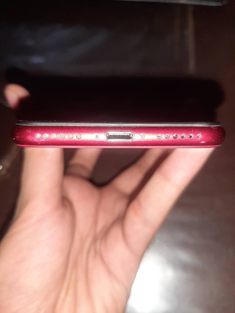 Apple iPhone 8 4