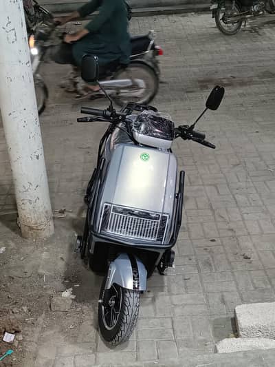 Okla ONYX Electric Bike