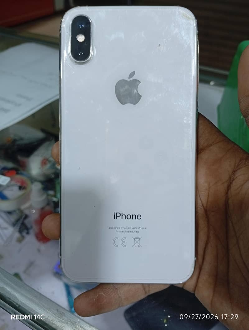 Apple iPhone XS 5