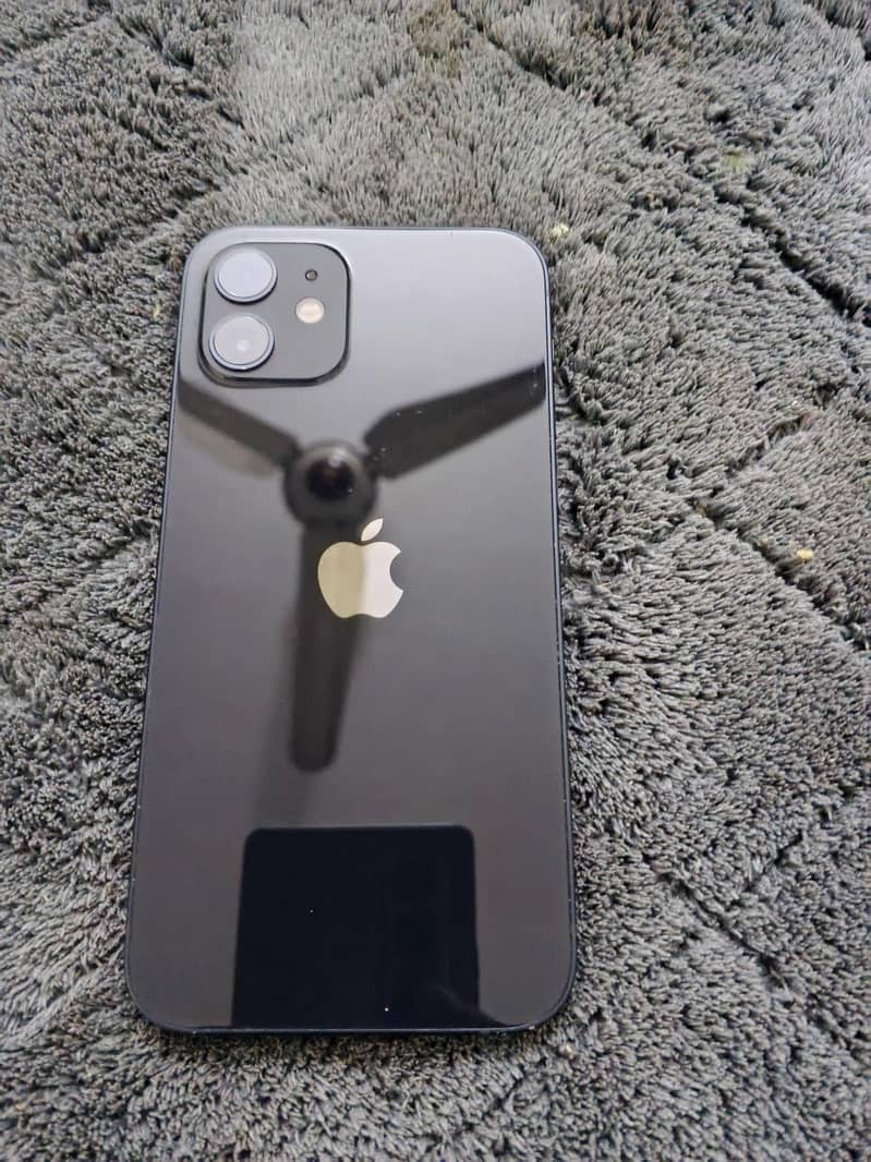 Apple iPhone 12 7