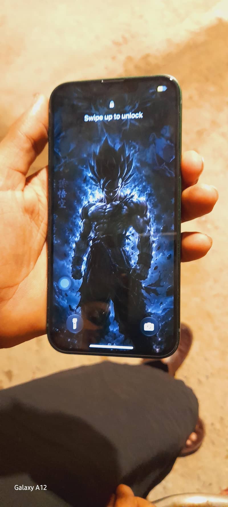 Apple iPhone 13 4