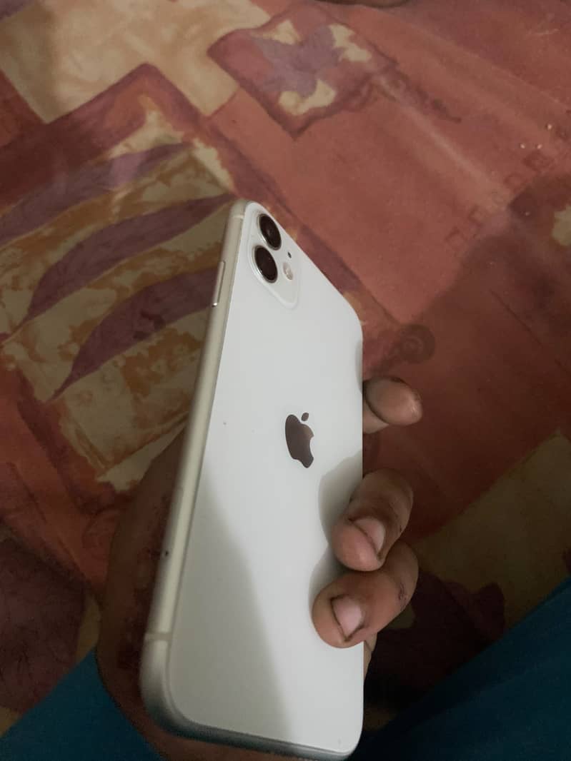 Apple iPhone 11 5
