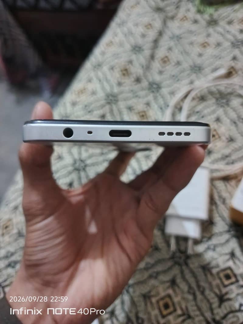 Realme C71 3