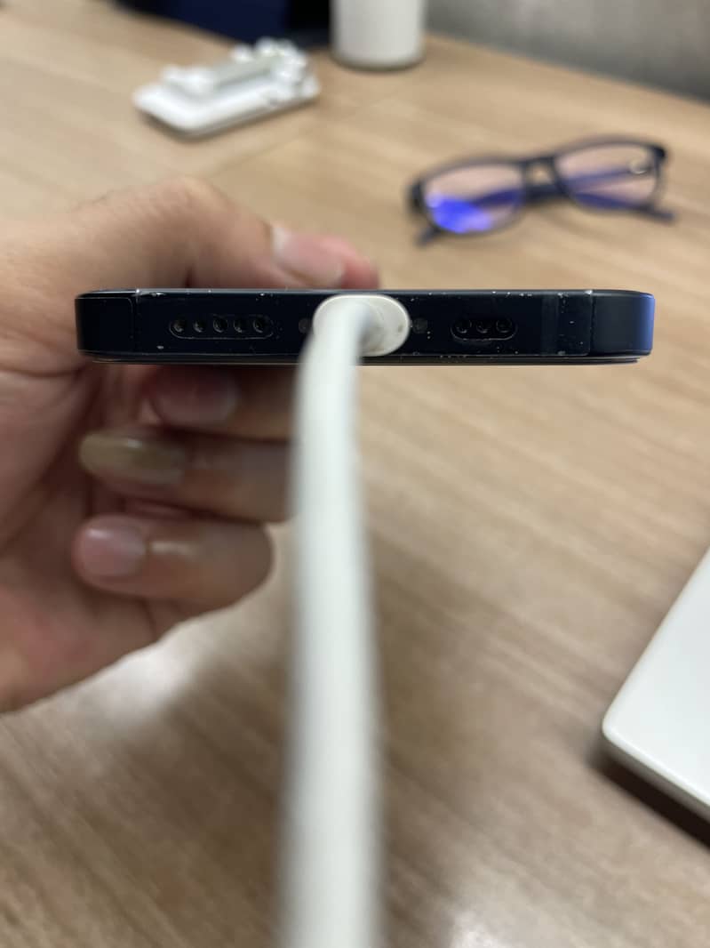 Apple iPhone 13 3