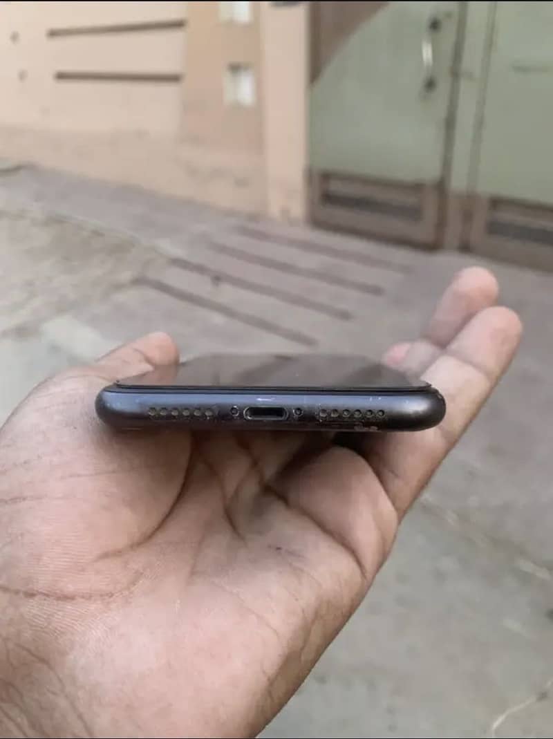 Apple iPhone 11 2