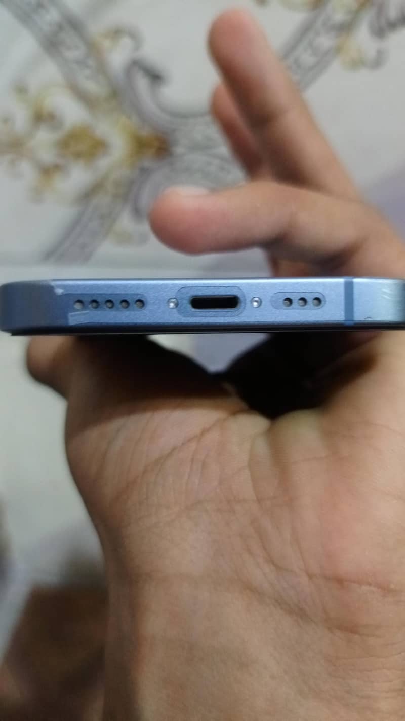 Apple iPhone 14 2