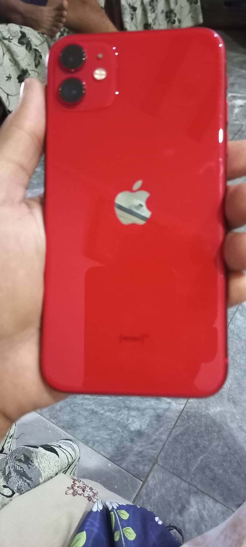 Apple iPhone 11        64gb 0