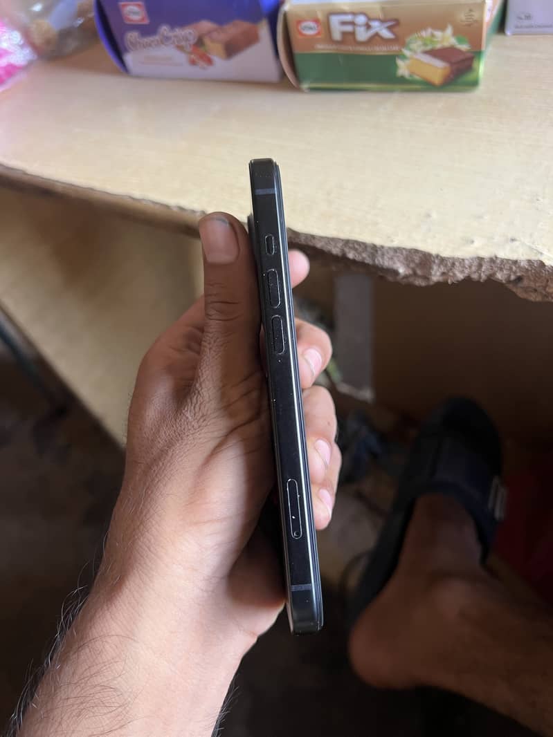 Apple iPhone 15 2
