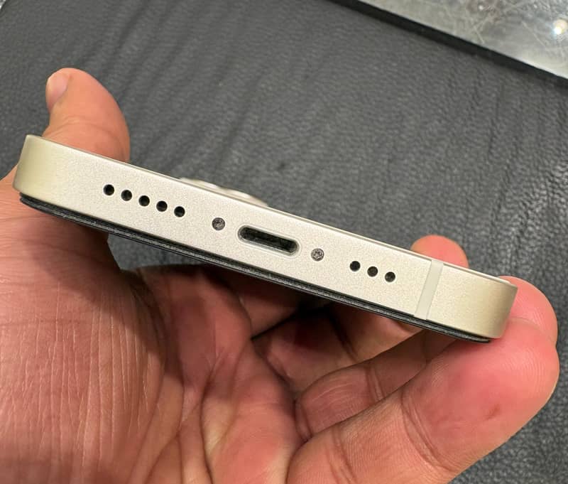 Apple iPhone 13 3